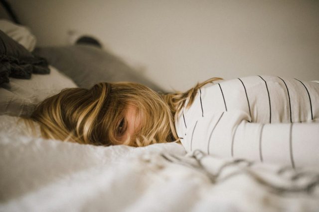 Biohacking del Sonno: Strategie Scientifiche per Migliorare la Qualità del Riposo